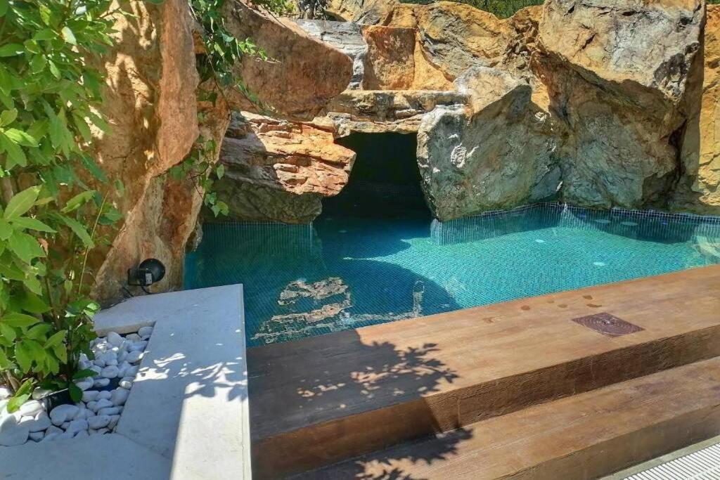 Modern Top Floor Sea View 3Br With Pools, Spa & Fitness Becici  Exterior photo
