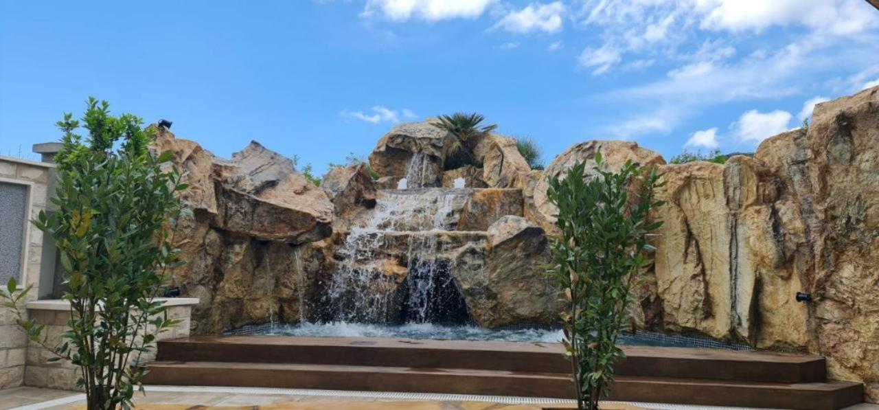Modern Top Floor Sea View 3Br With Pools, Spa & Fitness Becici  Exterior photo